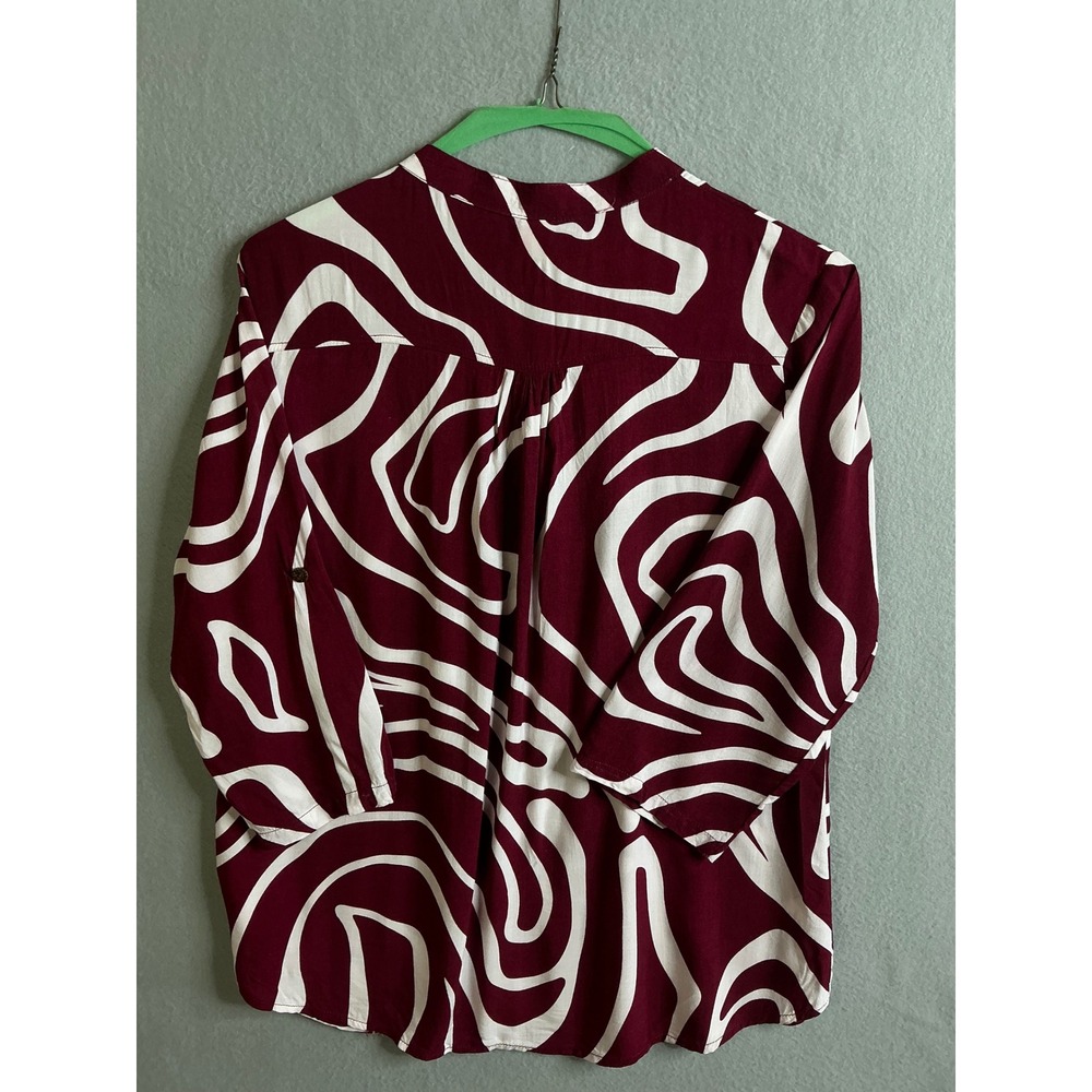 Tichanon Top Women's 12 Abstract Print Blouse 3/4 Sleeve Button Up Top - Picture 3 of 8
